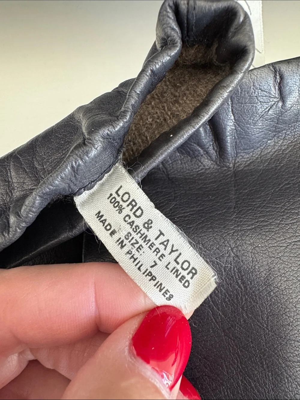 Vintage Lord & Taylor 7 Leather Gloves with Brown Cashmere Lining